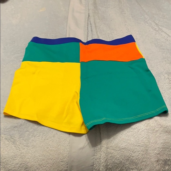 Short - Picture 2 of 2